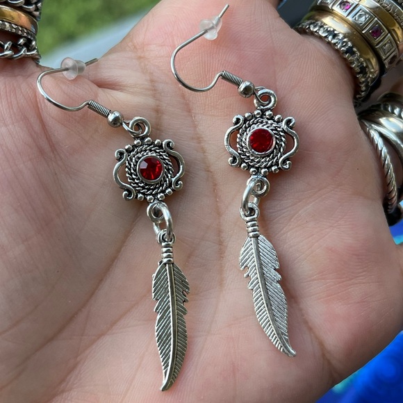 🔴 SALE ! red dot items are 2 for $25 . Bundle more than 3 and its $10 each 🙂 - Picture 6 of 9